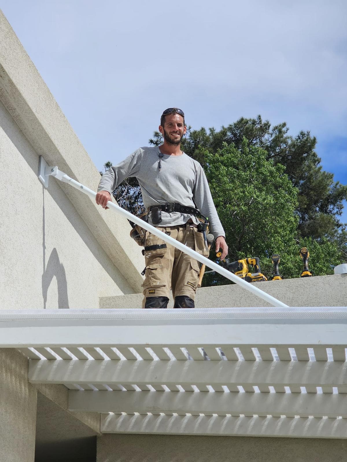 פרגולה מוגמרת — מבט תחתון